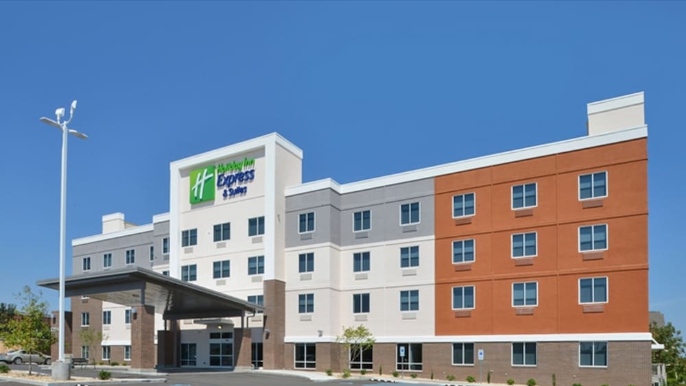 Holiday Inn Express Suites Lexington Midtown I 75 By Ihg — Lexington