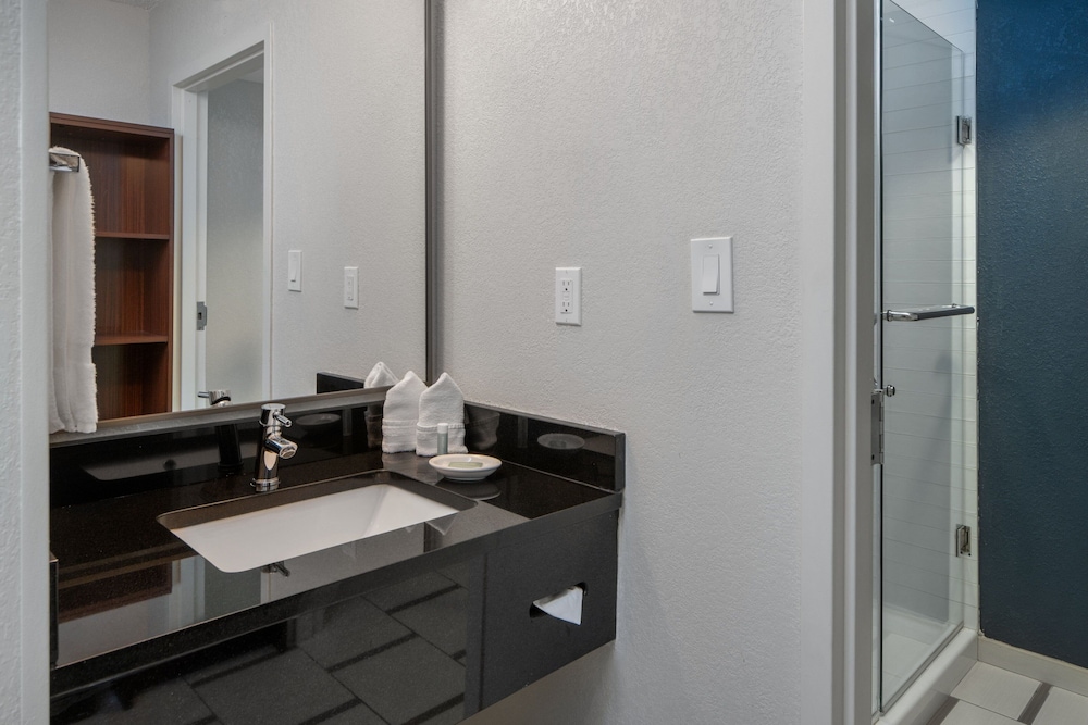 Fairfield Inn & Suites by Marriott Ft. Myers Cape Coral - photo 14