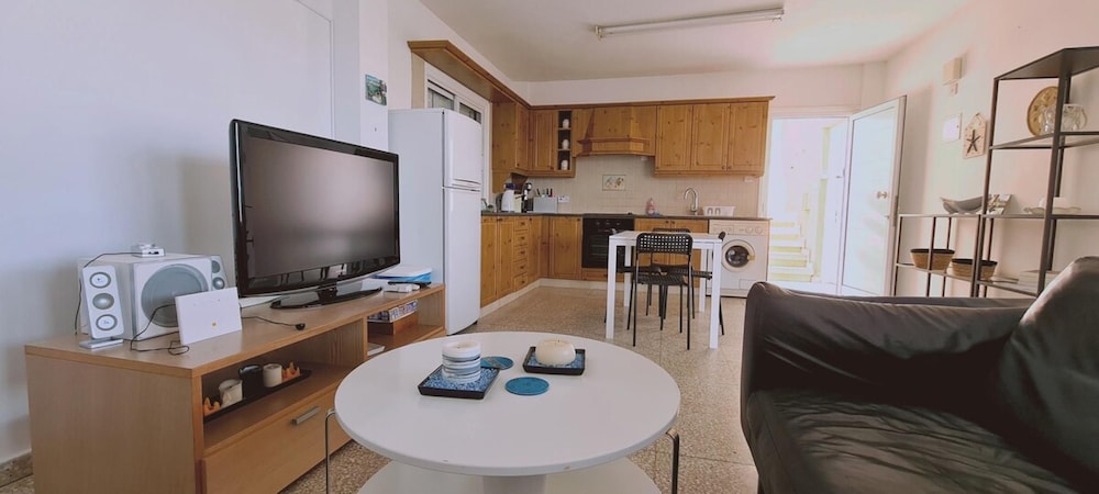 21 KAP Frederick Penthouse