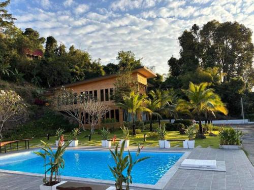 Architect's Country Villa & 10m Pool near Khao Yai — 4-Star Luxury Hotel in Nakhon Nayok, Thailand