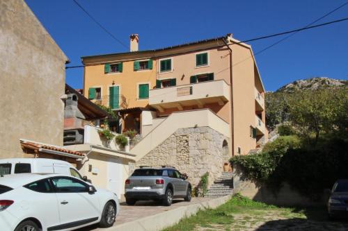Family friendly house with a swimming pool Draga Bascanska Krk 19204 — 4-Star Luxury Hotel in Baska, Croatia