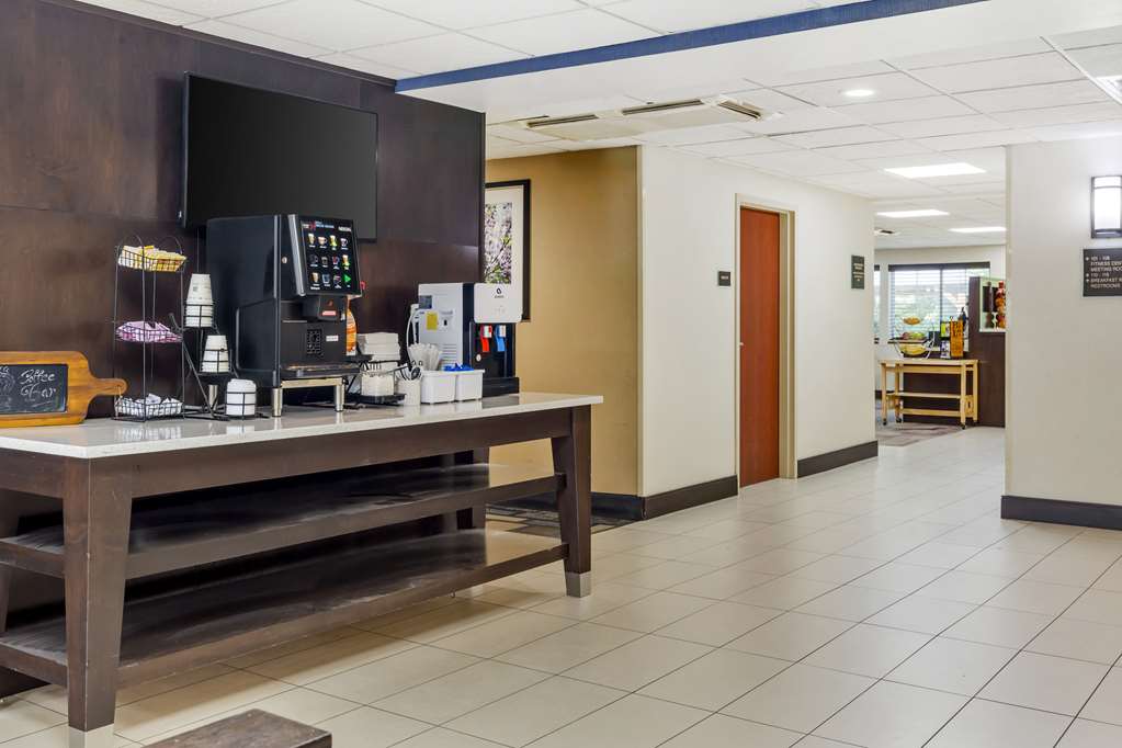 Best Western Plus Berkshire Hills Inn & Suites - photo 5