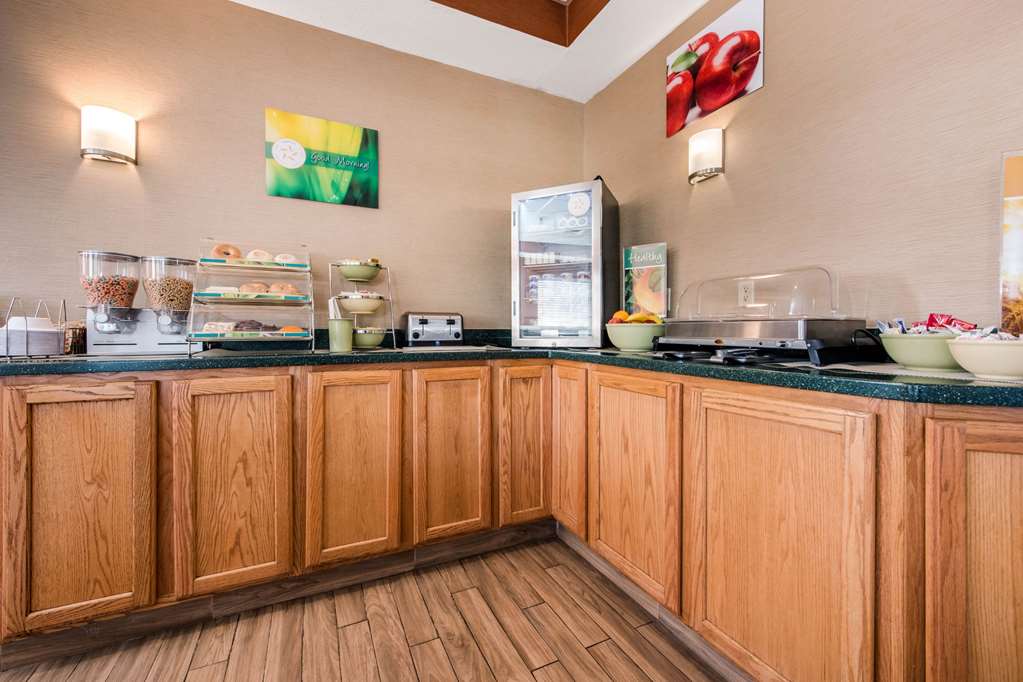 Quality Inn & Suites New Castle - photo 29