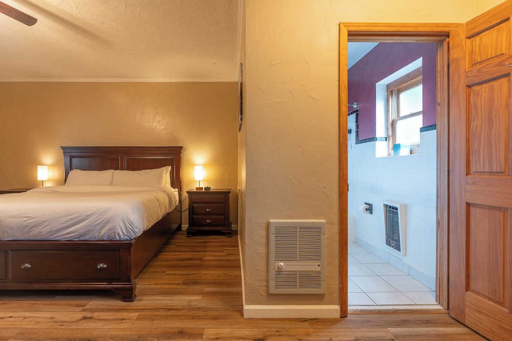 Ridgeway Inn - photo 33