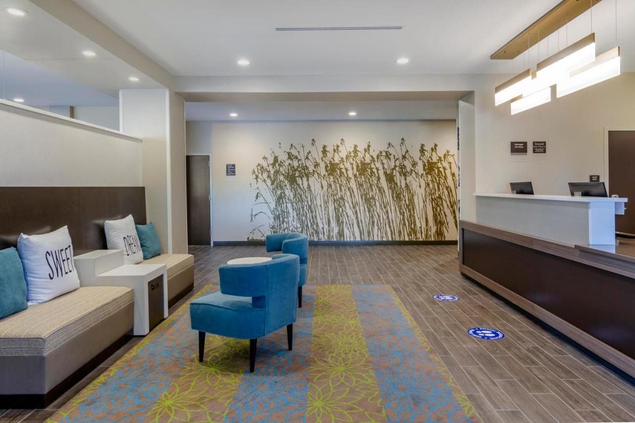 MainStay Suites Great Falls Airport - photo 3