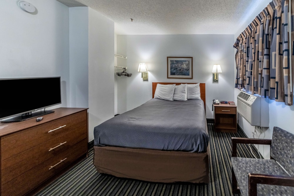 Studio 6 Extended Stay Greensboro NC I 40 - photo 17