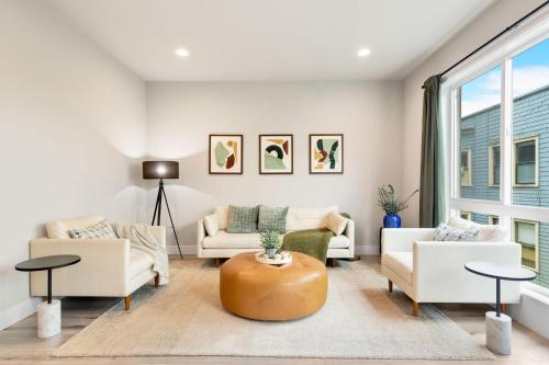 Perch Wanderlusts Hidden Gem - carbon neutral hotel in Seattle