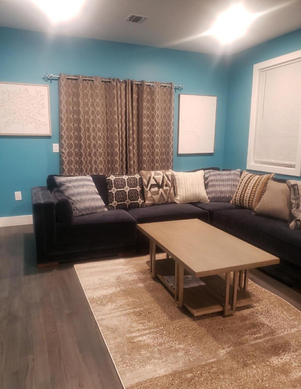 Nwk 627 Rm 211 Private Room Bathtoilet in Newark, United States