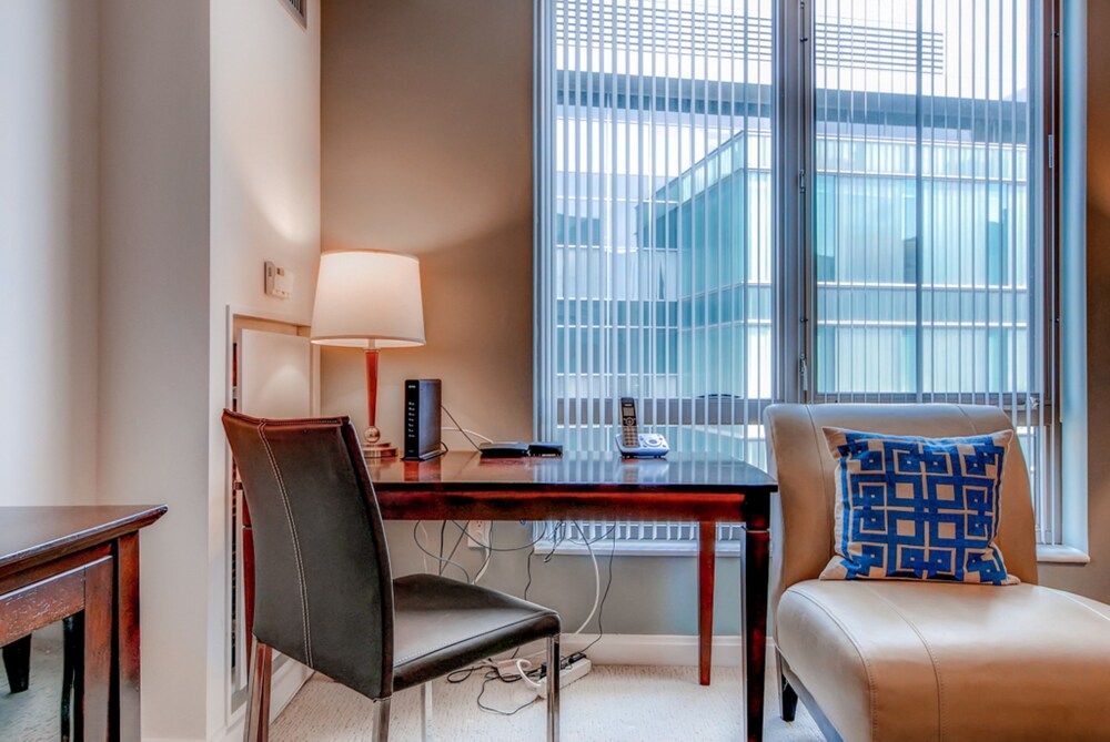 Global Luxury Suites at Kendall Square - photo 21