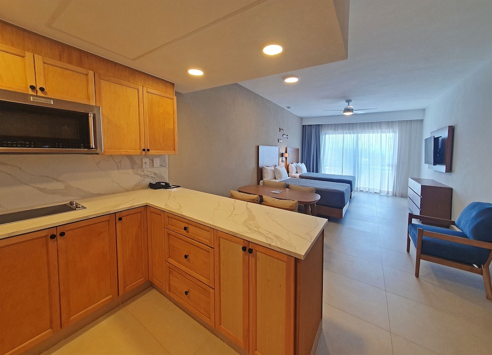 Paradise Village Beach Resort and Spa