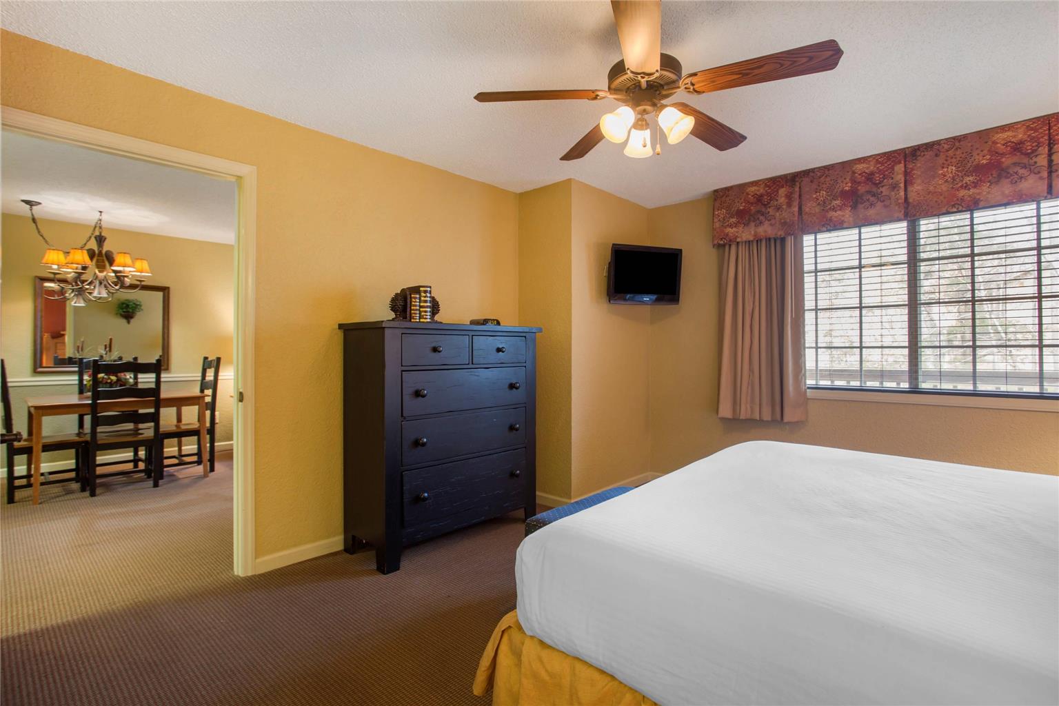 Bluegreen Vacations Blue Ridge Village an Ascend Collection Resort - photo 16