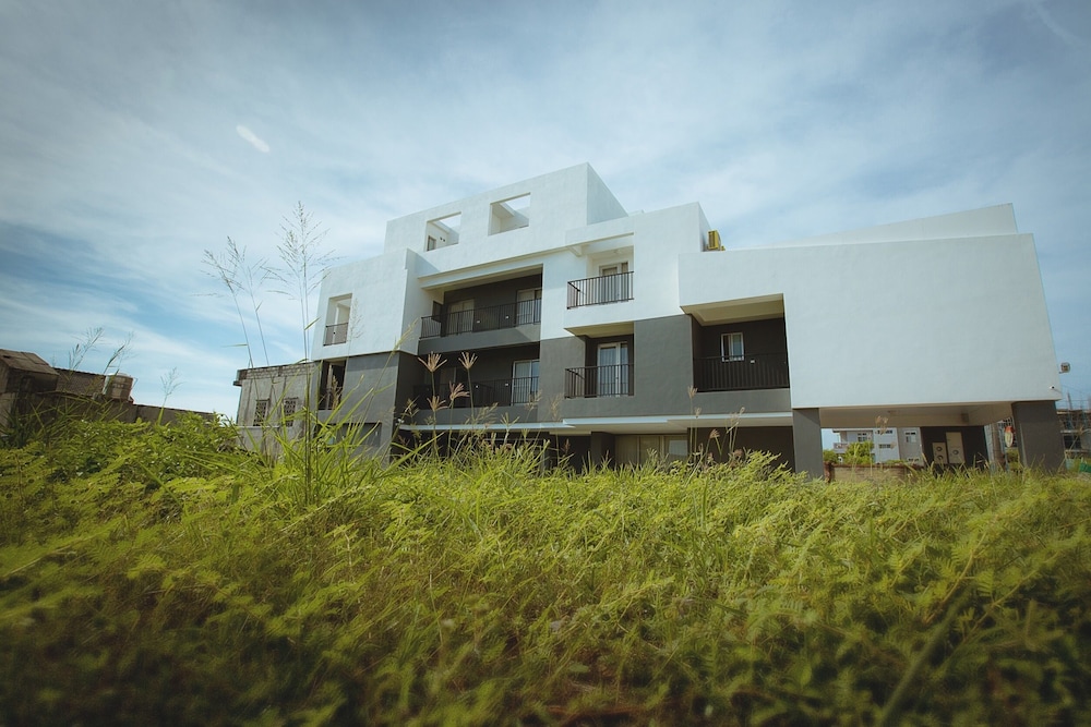 Southmost Resort — Magong