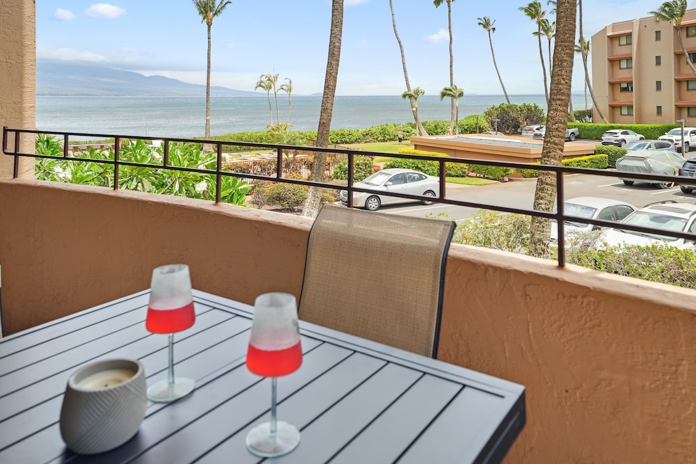Island Breeze condo — 4-Star Luxury Hotel in Wailuku, United States