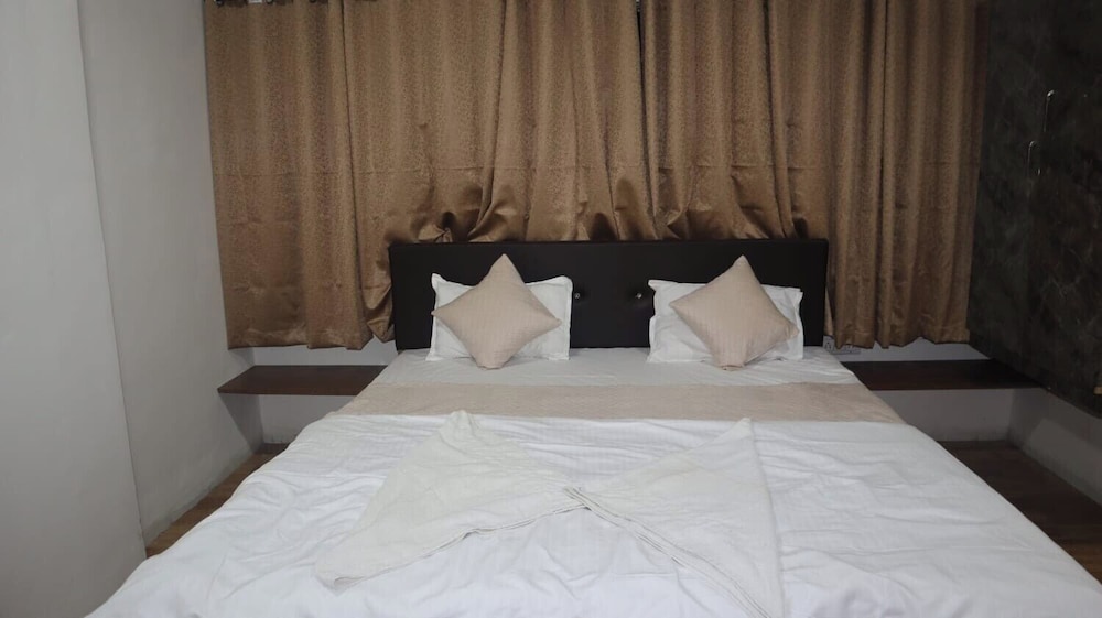 Hotel Sun Up - carbon neutral hotel in Nashik