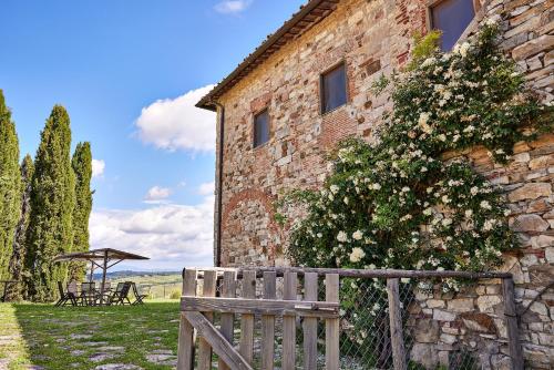 Agriturismo Il Prato — 4-Star Luxury Hotel in Greve In Chianti, Italy