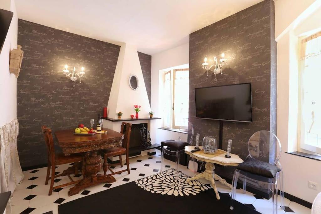 Casa Giulia — 4-Star Luxury Hotel in Monterosso Al Mare, Italy