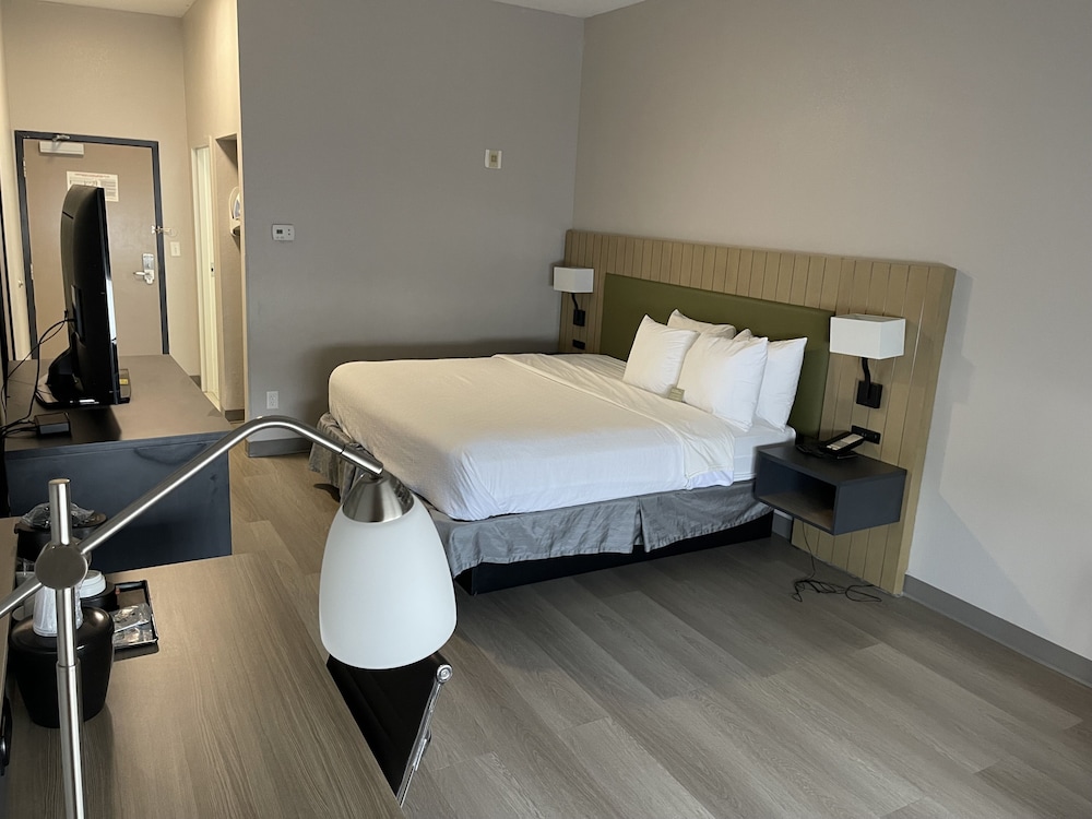 Country Inn & Suites by Radisson Midway Tallahassee West - photo 15