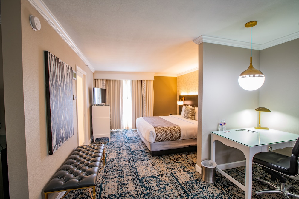 The Burgundy Hotel Tapestry Collection by Hilton - photo 8
