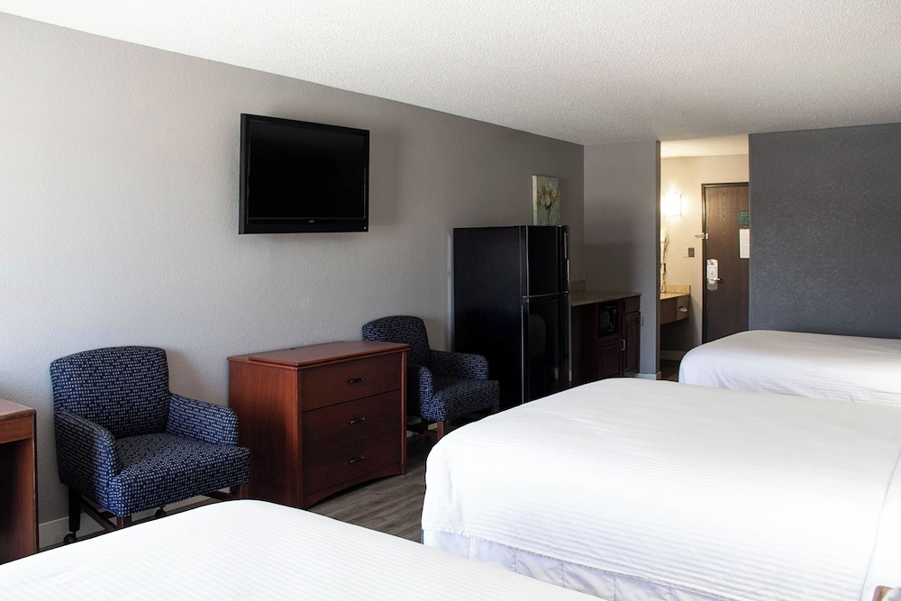 New Victorian Inn & Suites in Sioux City IA - photo 20