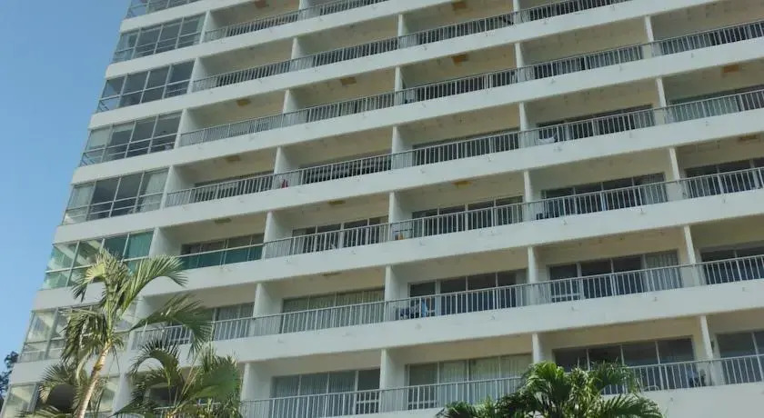Acapulco Torreblanca Condominium — 4-Star Luxury Hotel in Acapulco De Juarez, Mexico