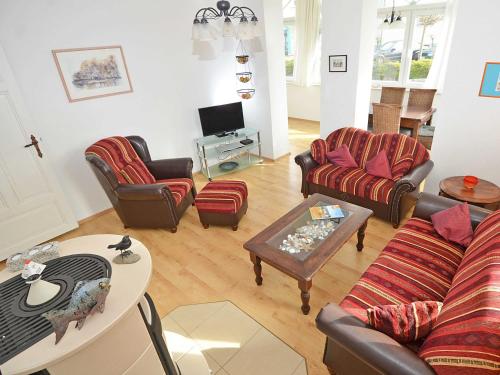 Villa Sanssouci Apt. 01 — 4-Star Luxury Hotel in Ostseebad Sellin, Germany
