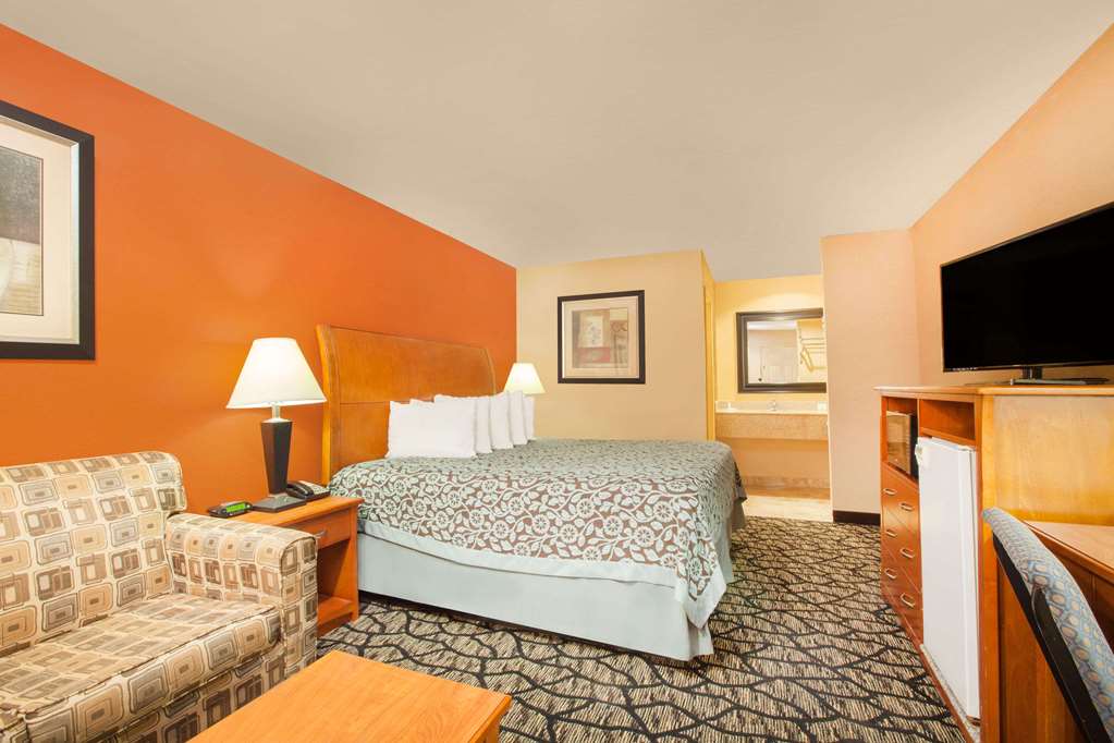Days Inn by Wyndham Centerville - photo 13