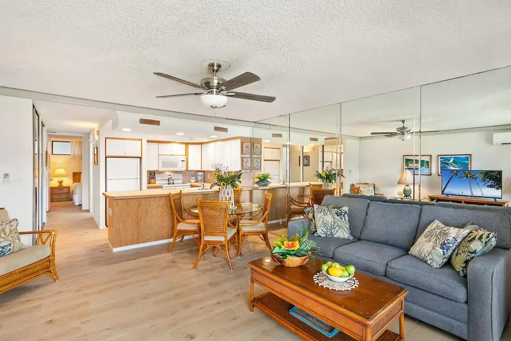 Papakea B201 PK B201 Updated Condo w Ocean View — 4-Star Luxury Hotel in Lahaina, United States