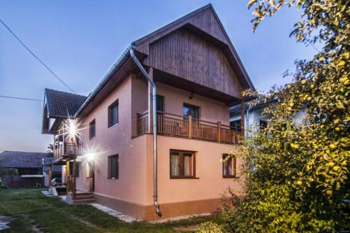 Casa Finna 20312678 — Covasna