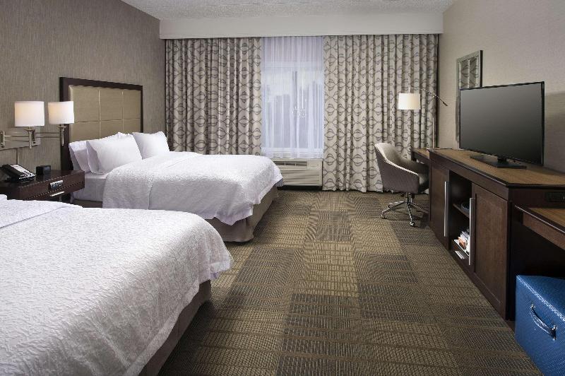 Hampton Inn & Suites Falls Church - photo 82