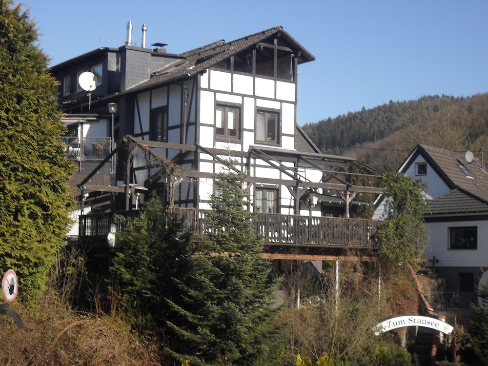 Gasthof Zum Stausee — hotel in Engelskirchen