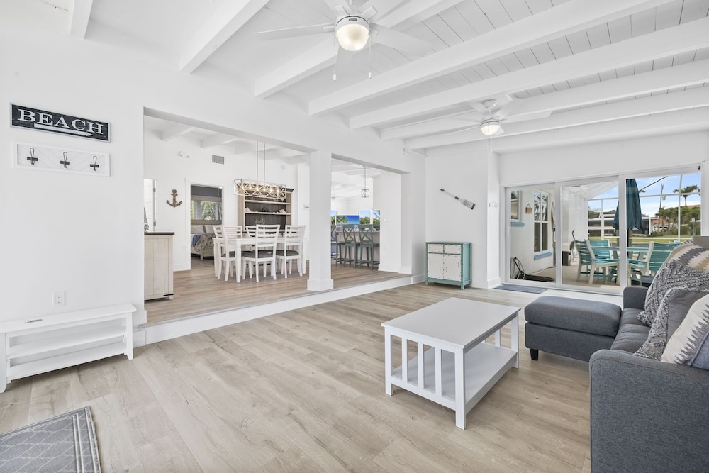 5670 Williams Drive - photo 17