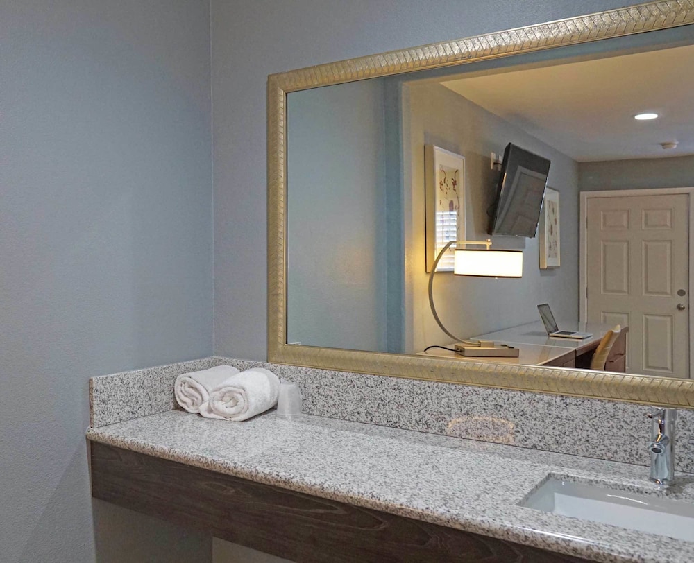 Del Mar Motel - photo 16