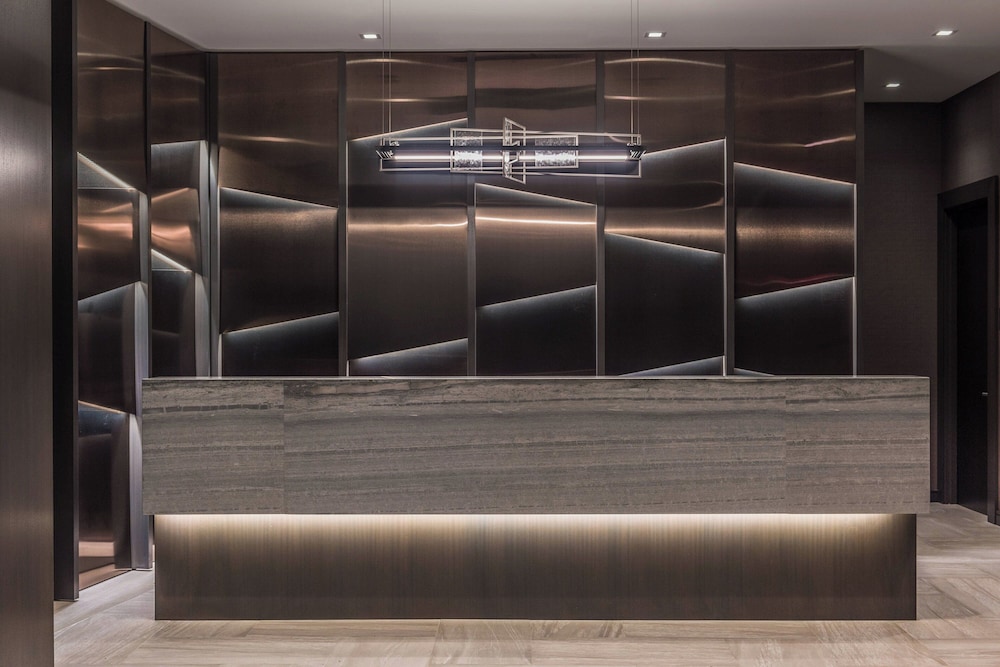 AC Hotel by Marriott Boston Cleveland Circle - photo 3