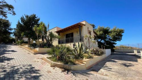 Sanvitotour Appartamenti Gelsomino — 4-Star Luxury Hotel in San Vito Lo Capo, Italy