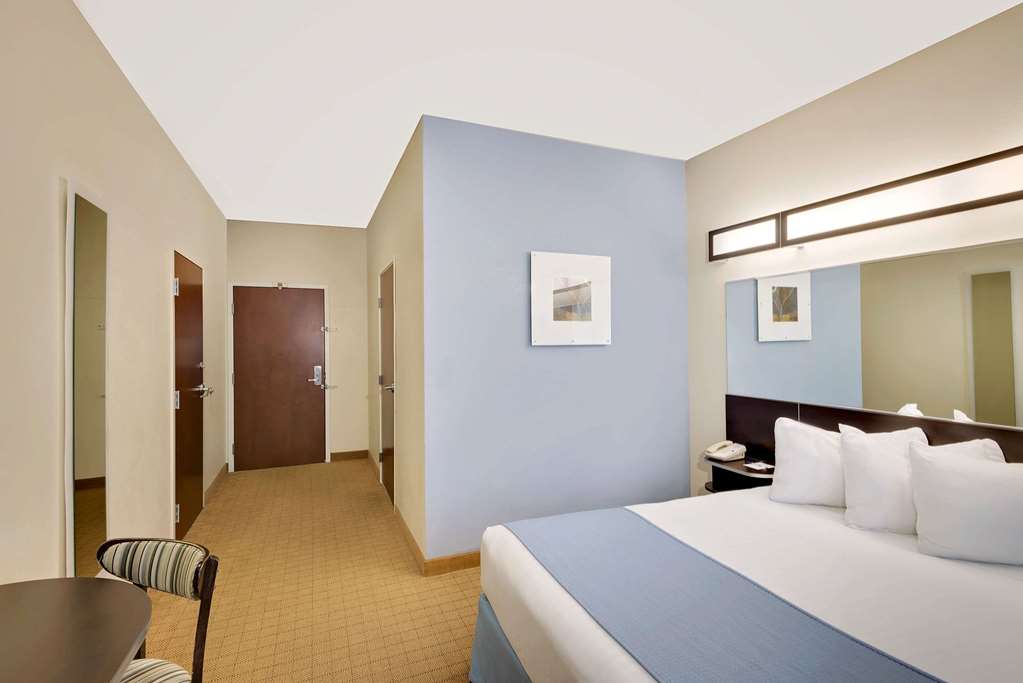 Microtel Inn & Suites by Wyndham Geneva - photo 9
