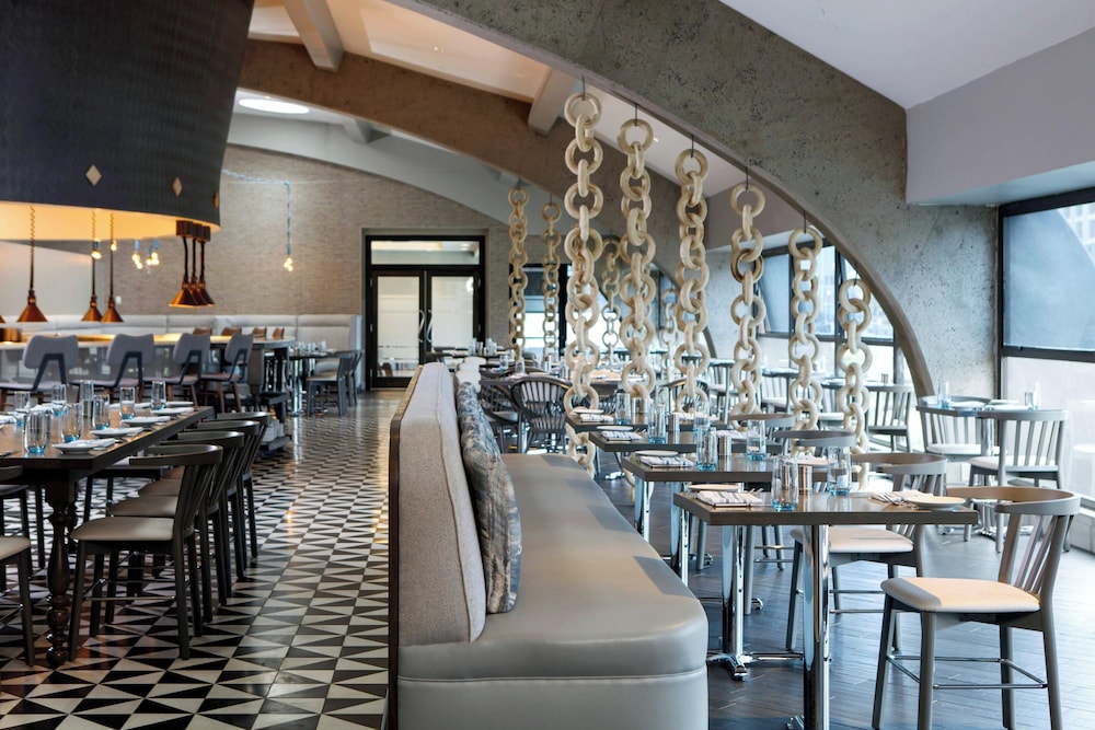 Renaissance Reno Downtown Hotel & Spa - photo 53