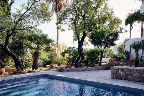 Villa Adara splendide villa avec piscine et vue mer — 4-Star Luxury Hotel in Aegina, Greece