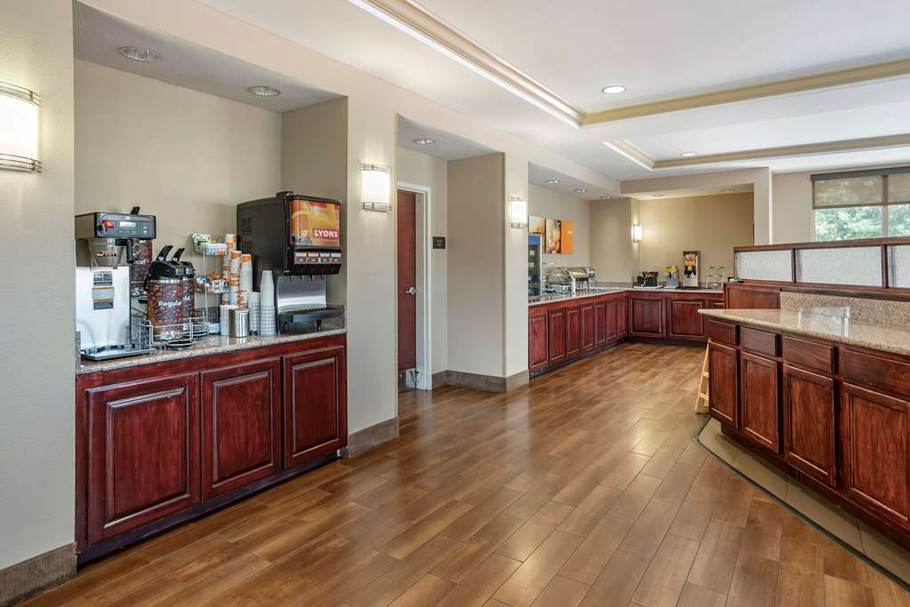 Comfort Suites Biloxi Ocean Springs - photo 26