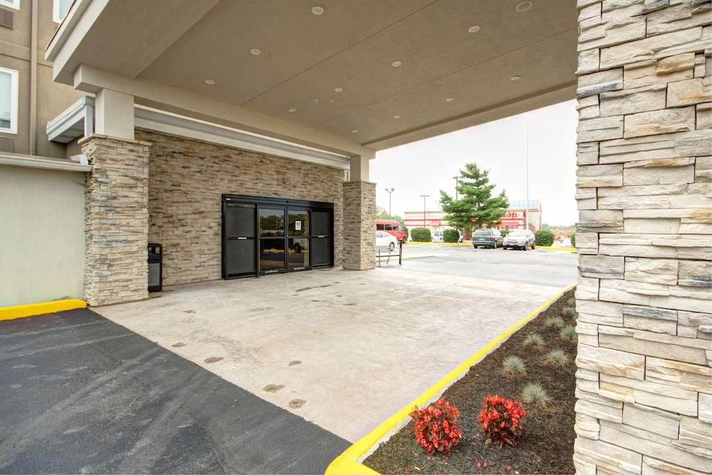 Holiday Inn Express Columbus South Obetz by IHG - photo 27
