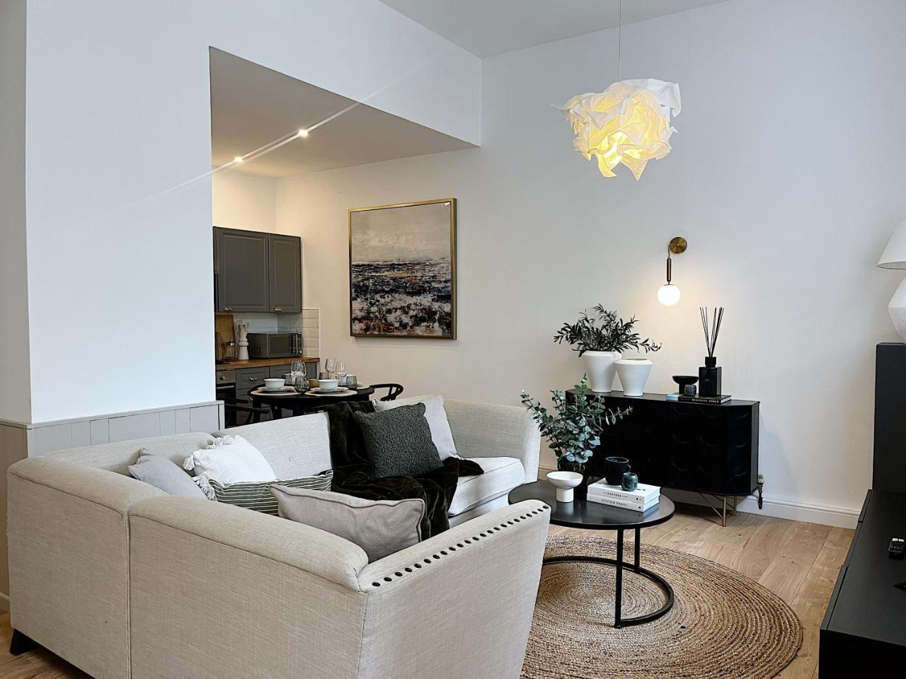 Todmorden Town Centre Apartment — 4-Star Luxury Hotel in Todmorden, United Kingdom