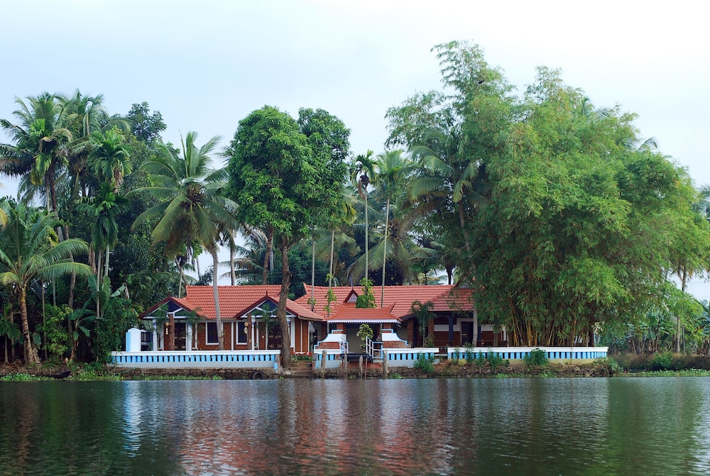 The Lake Resort by Maat Hotels in Alleppey, India