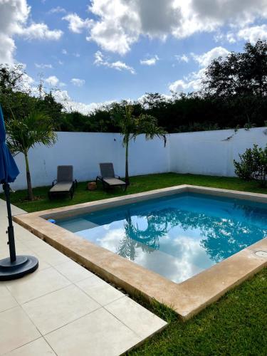 Residencia De Descanso Con Alberca Privada — 4-Star Luxury Hotel in Cholul, Mexico