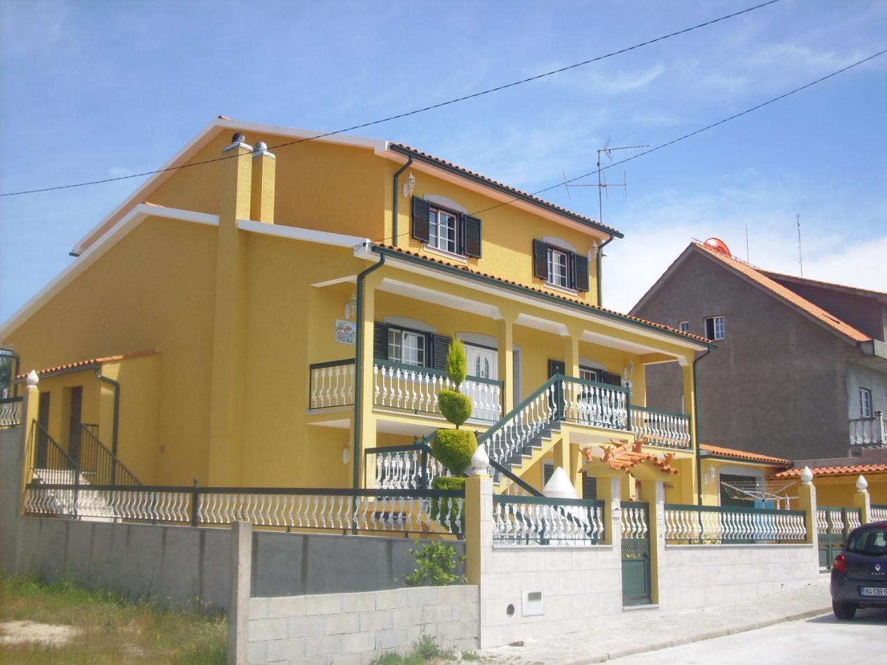 Casa De Ferias Santos — 4-Star Luxury Hotel in Aguiar Da Beira, Portugal