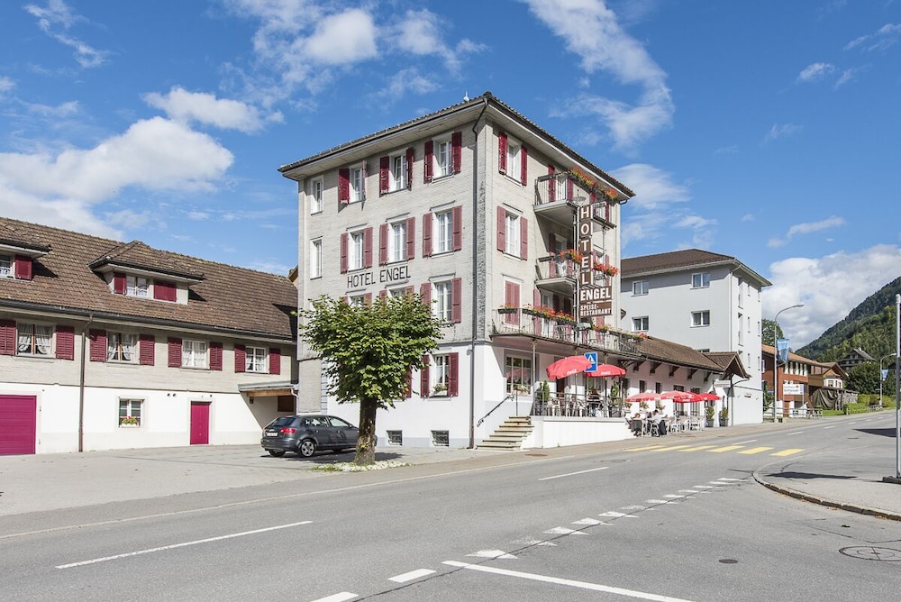 Hotel Engel — hotel in Emmetten