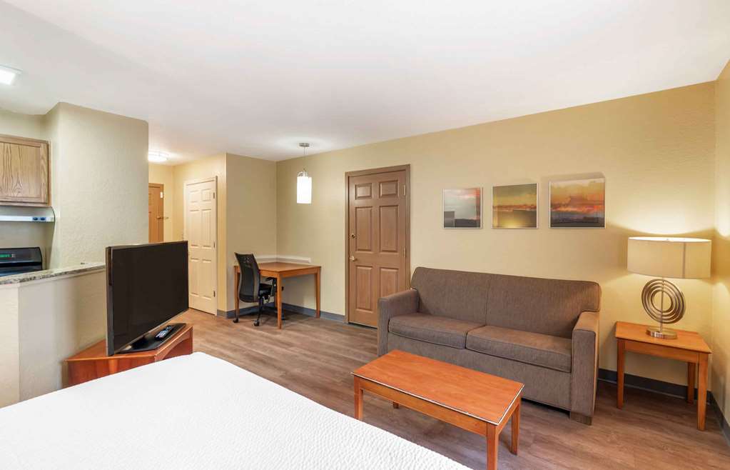 Extended Stay America Suites Norfolk Virginia Beach - photo 28