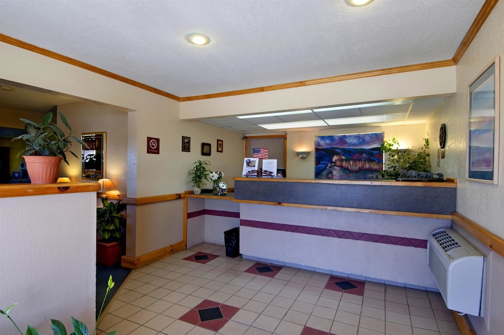 Americas Best Value Inn Garden City - photo 2
