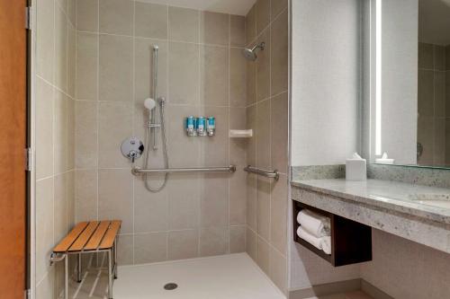 Drury Plaza Hotel Cincinnati Florence - photo 32