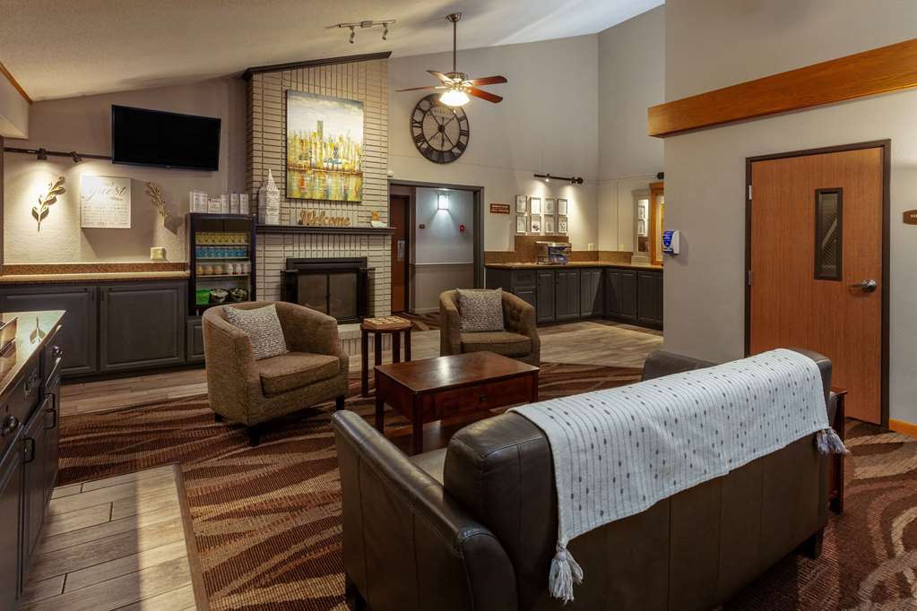 AmericInn by Wyndham New Richmond - photo 16