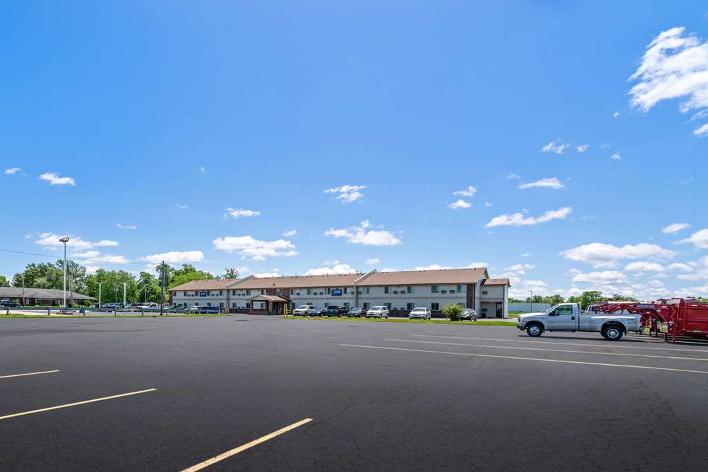 Americas Best Value Inn Decatur IL - photo 34