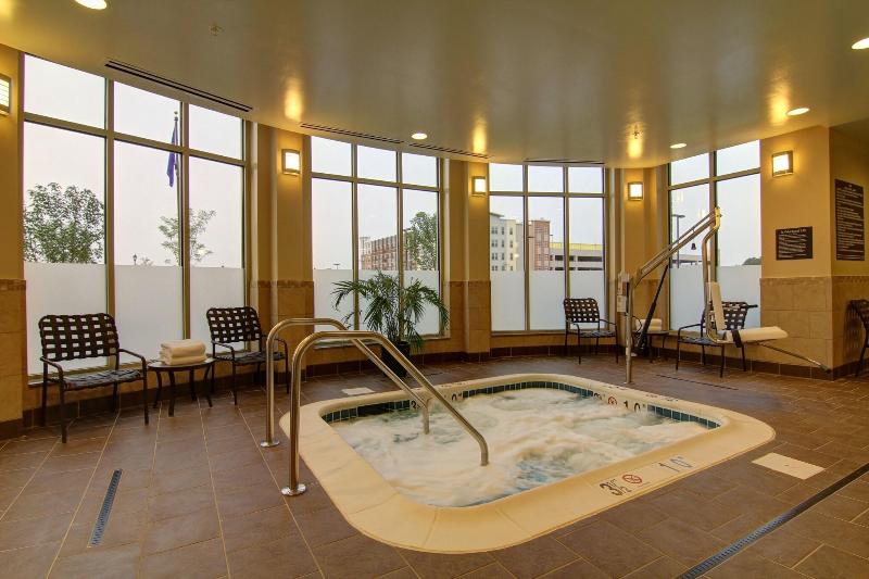 Hilton Garden Inn Woodbridge - photo 111